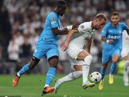 同时展望其 同时展望其